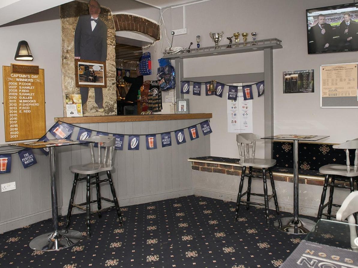 The Queens Head Horspath Bagian luar foto